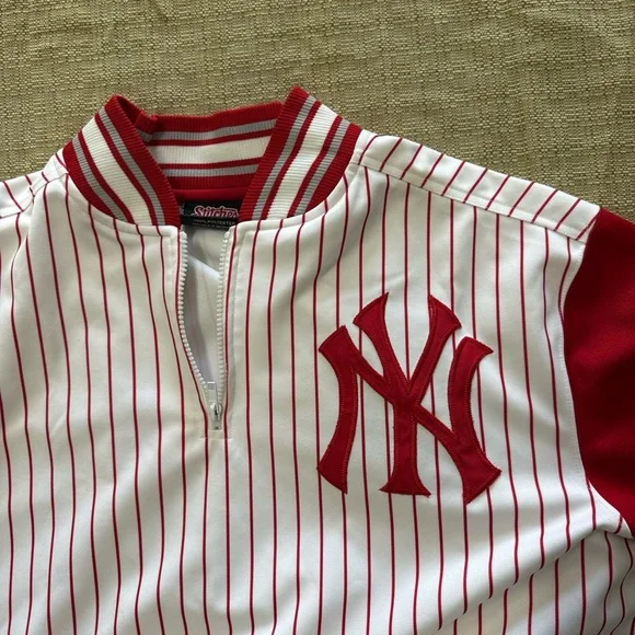Stitches Red and White Striped NY Yankee Men's Jersey .size XL - Picture 2 of 5
